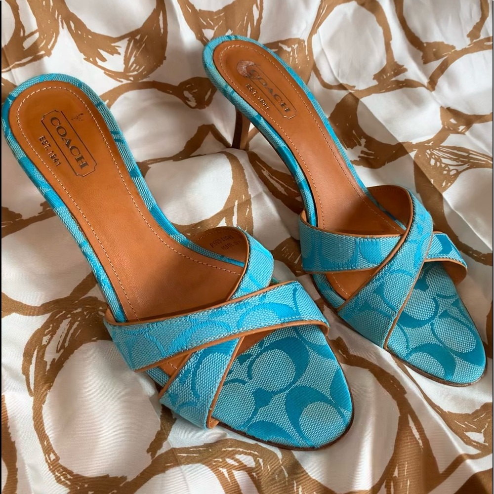 RARE VINTAGE COACH CIARA HEELS - Picture 5 of 9